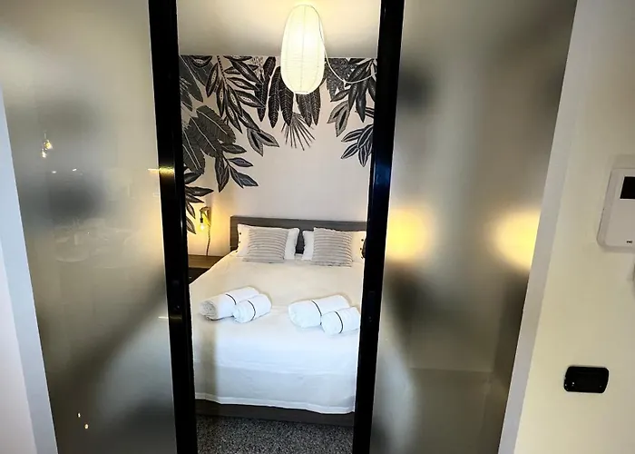 Roses\' Home