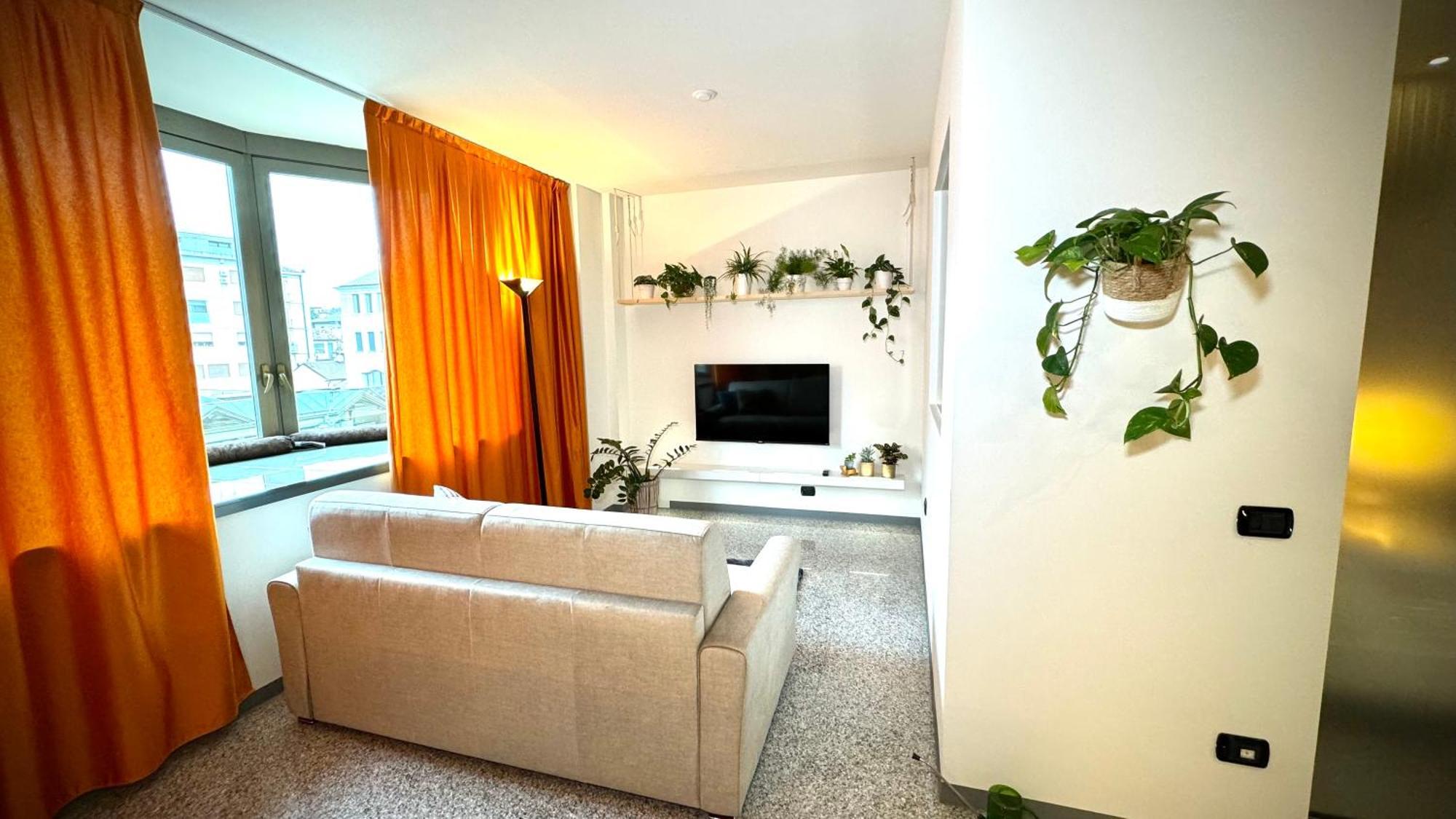 Apartment Roses'